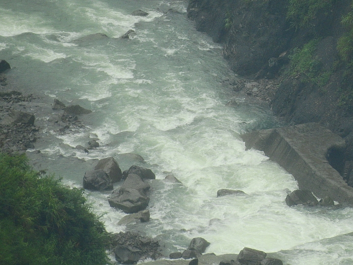 Nikon P900記錄大雨後的阿里山公路