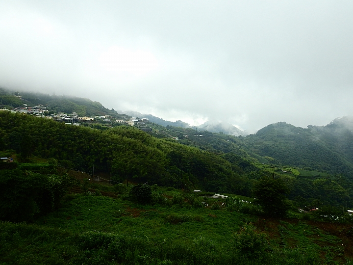 Nikon P900記錄大雨後的阿里山公路