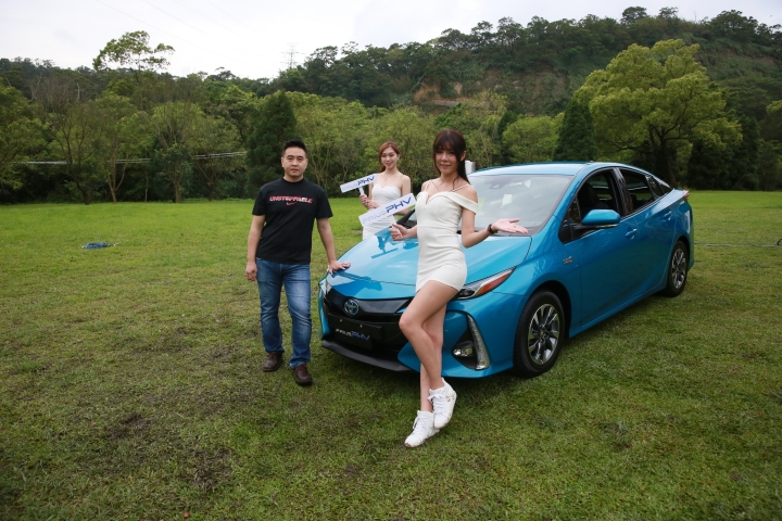 PRIUS PHV 一台跨世代的好車