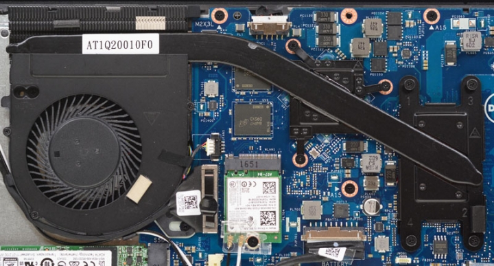 DELL Inspiron 15 7560銀色款筆記型電腦開箱及簡測