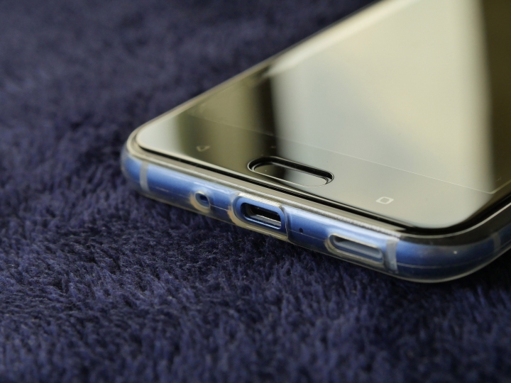 不可思議  銀  hTC U11  連CP值都amazing (小開箱+保護貼殼+快速車充分享)