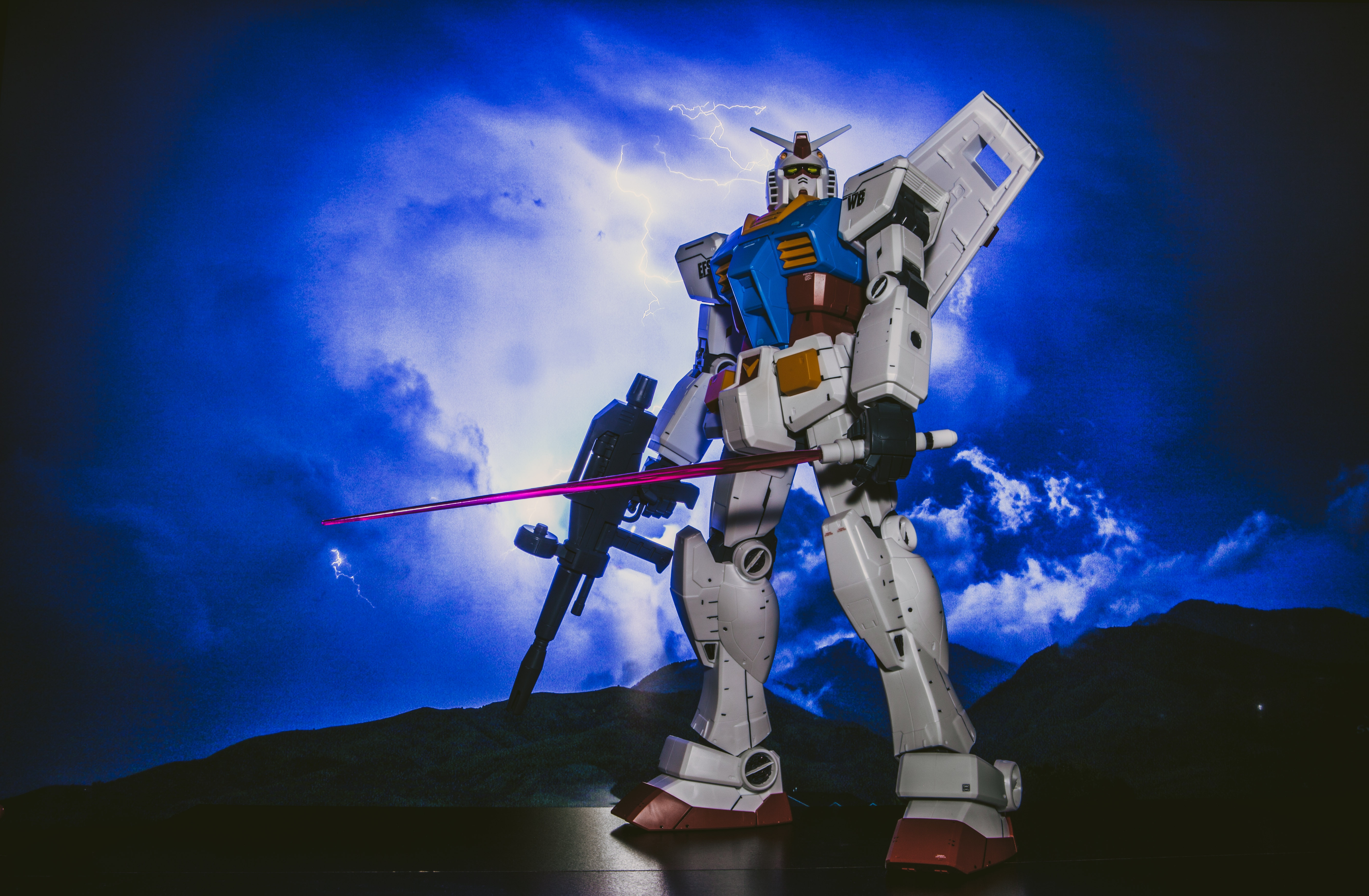 更新後的 1/48 高375mm的初代鋼彈 RX-78-2 Gundam BANDAI