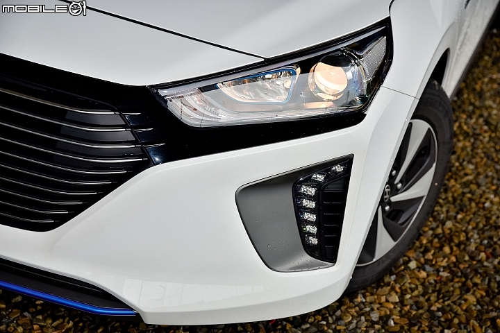 Prius頭號勁敵!Hyundai Ioniq Hybrid試駕報導
