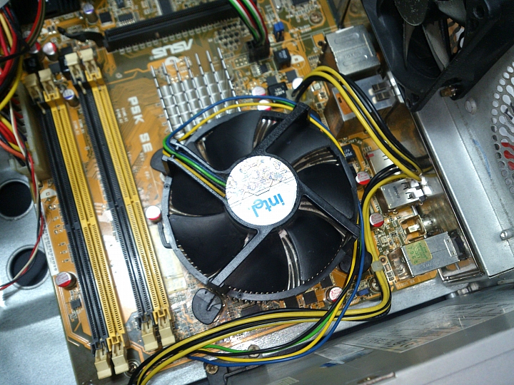 當LGA775 遇上 Windows 10......
