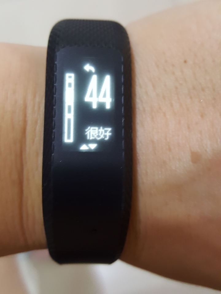 Garmin vivosmart 3 啟動改變,能量無限--前後代大PK