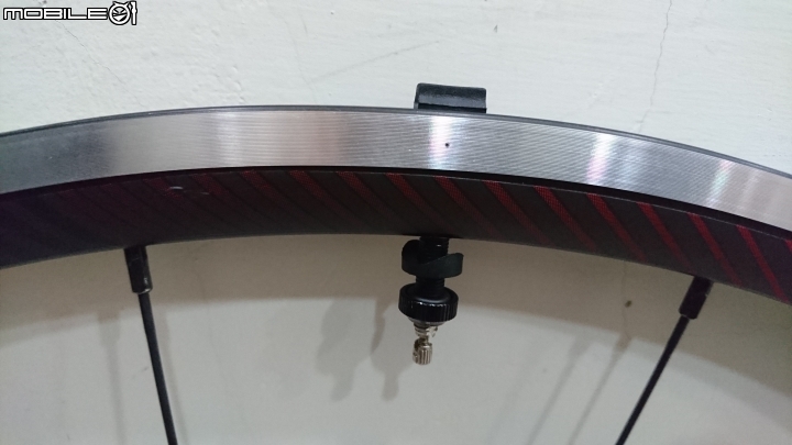 GIANT P-R2 公路車輪組(2018成車輪組) 支援 tubeless 外胎