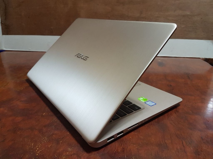 輕薄ASUS VIVOBOOK S15開箱