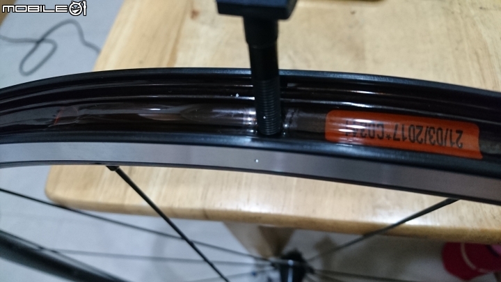 GIANT P-R2 公路車輪組(2018成車輪組) 支援 tubeless 外胎