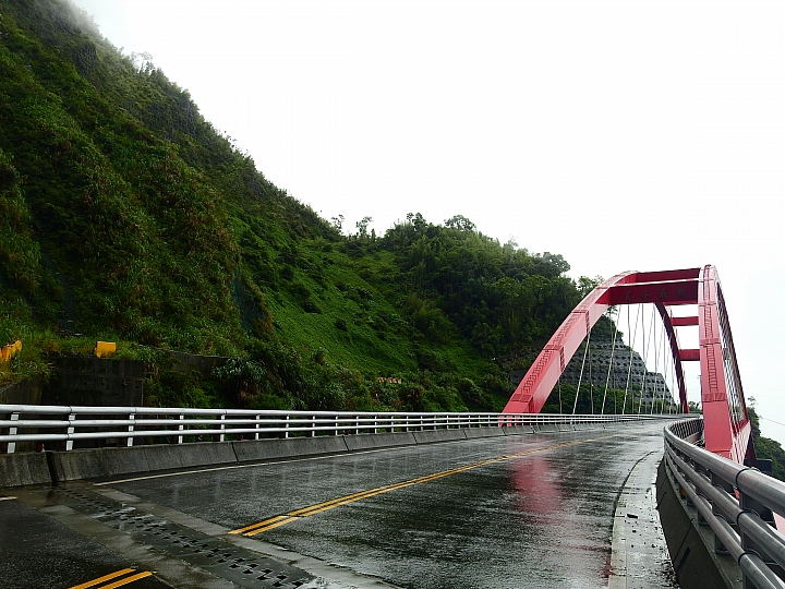 Nikon P900記錄大雨後的阿里山公路