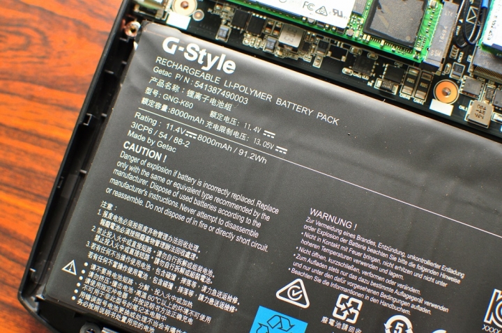 GIGABYTE P56XT,搭載RGB鍵盤,絢麗登場