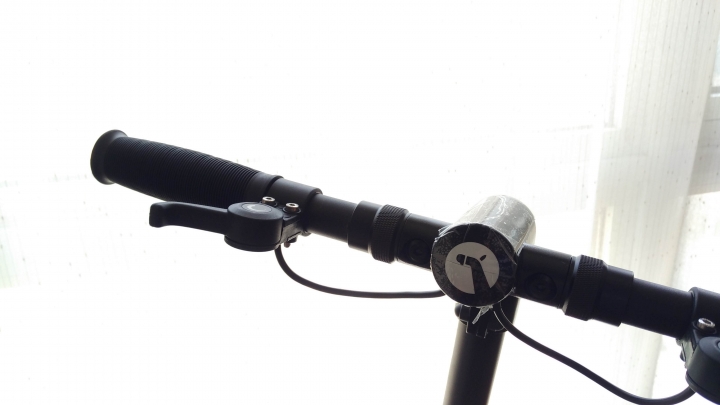 郊遊滑行更有型 - 半驢電動滑板車開箱