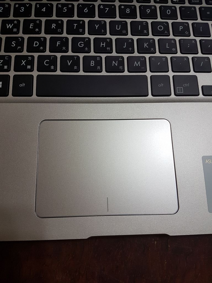 輕薄ASUS VIVOBOOK S15開箱