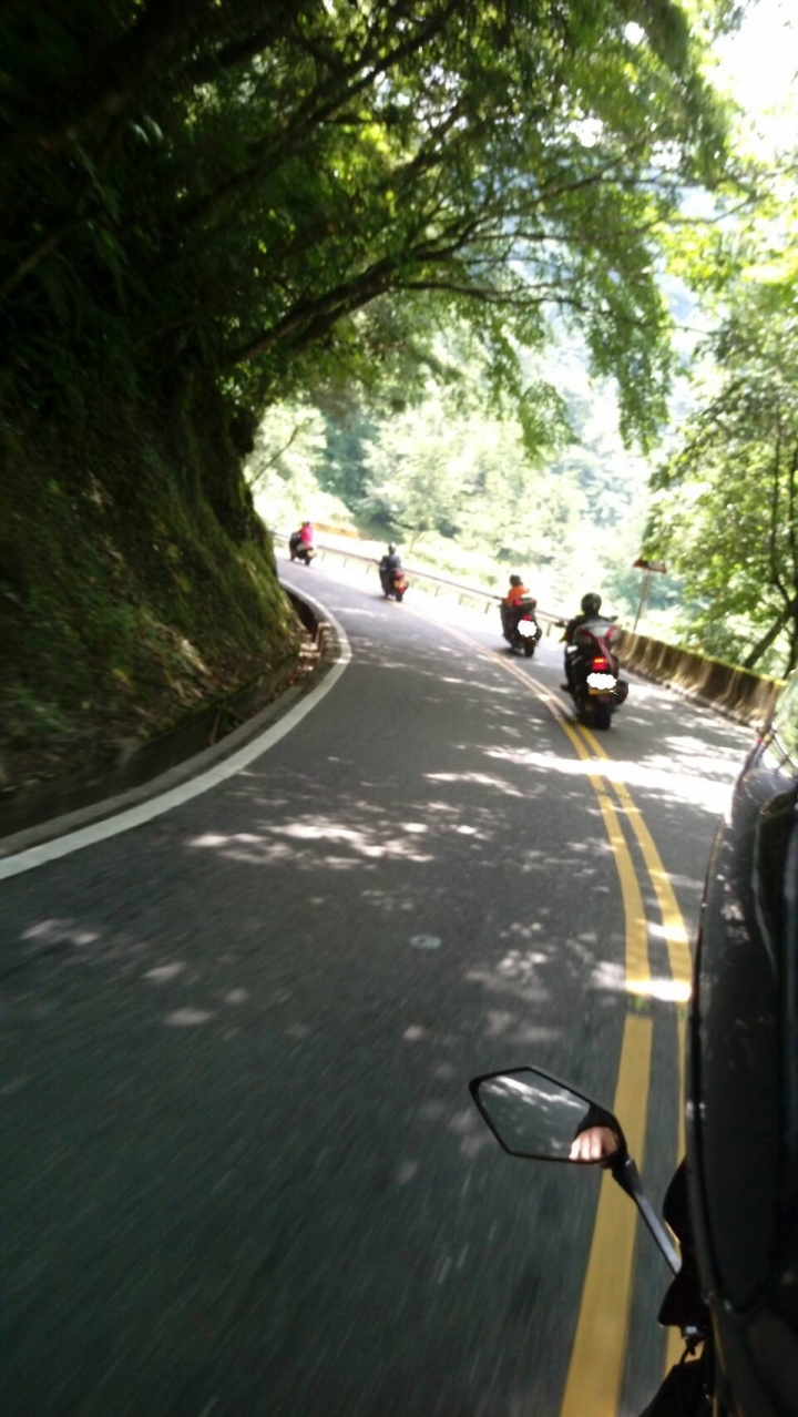 誤闖力行產業道路,真是慘裂道路,