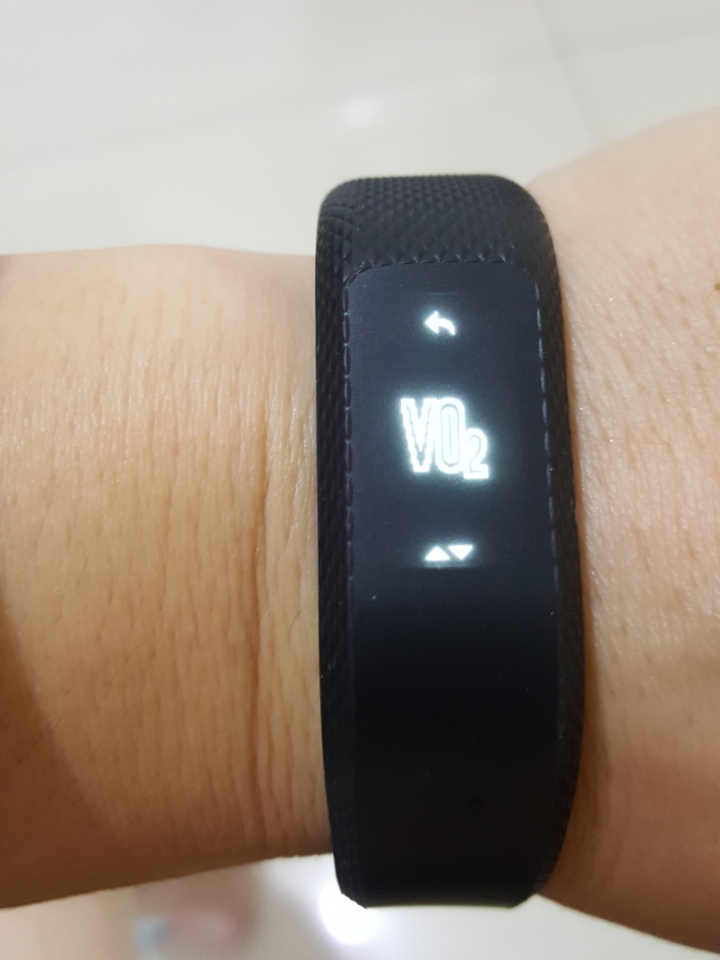 Garmin vivosmart 3 啟動改變,能量無限--前後代大PK