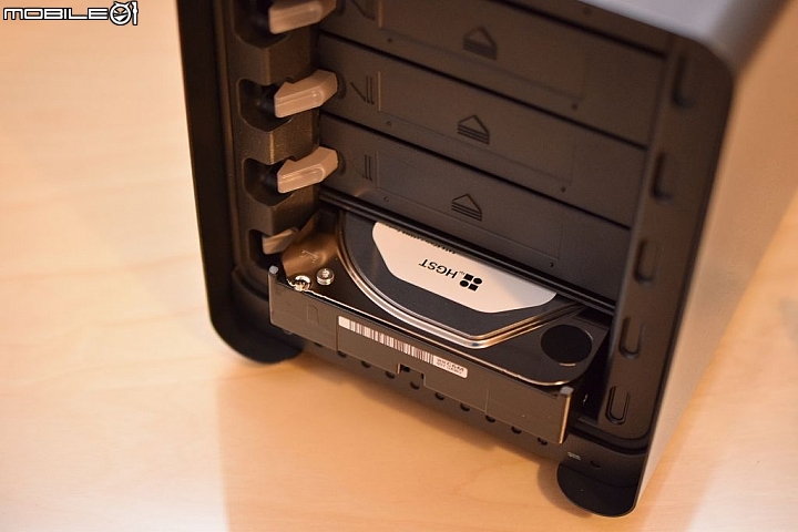 簡單易用,檔案資料保險箱 Drobo 5C DAS 開箱