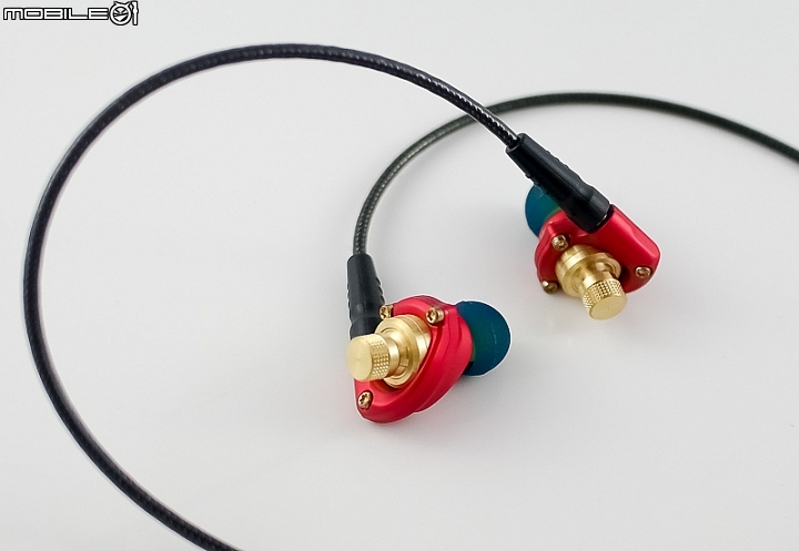 【北極熊開箱】紅色、有角、三倍速?- Acoustune HS1551 CU