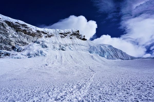 【世界之巔】聖母峰基地營+Island Peak 海拔6189m 冰攀訓練