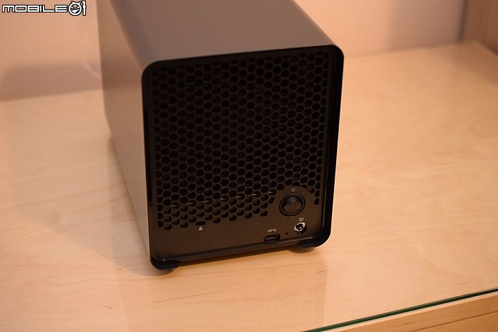 簡單易用,檔案資料保險箱 Drobo 5C DAS 開箱
