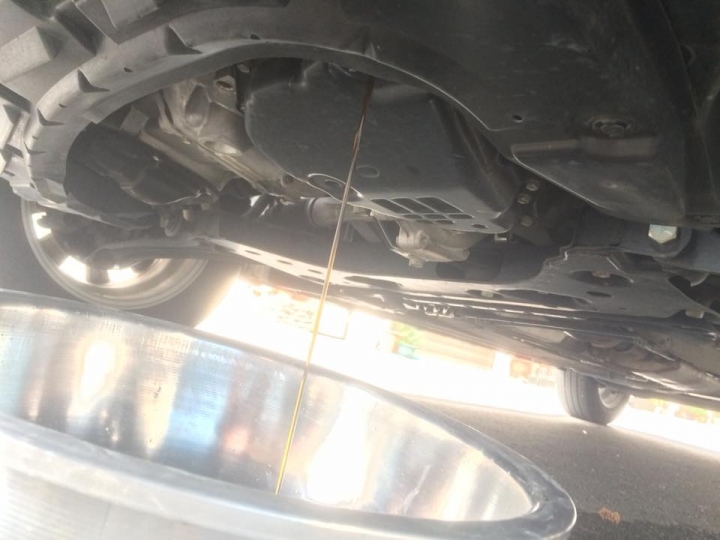 New all livina DIY CVT變速箱油 第一次換3萬公里