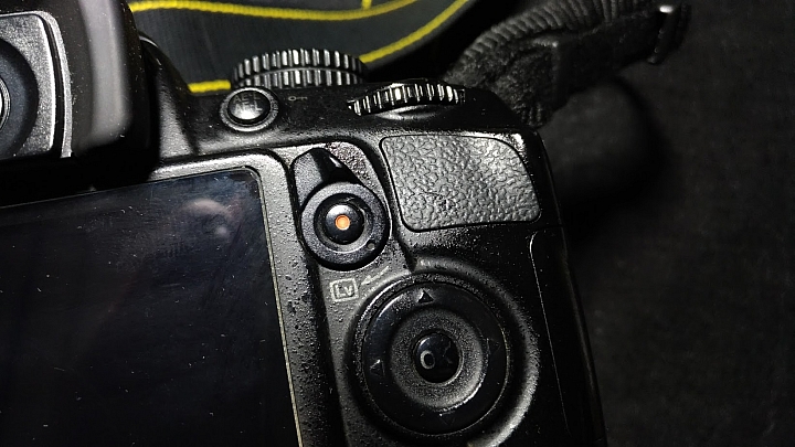 自己的蒙皮自己換!【NIKON D3100】
