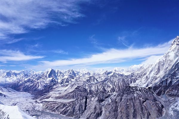 【世界之巔】聖母峰基地營+Island Peak 海拔6189m 冰攀訓練