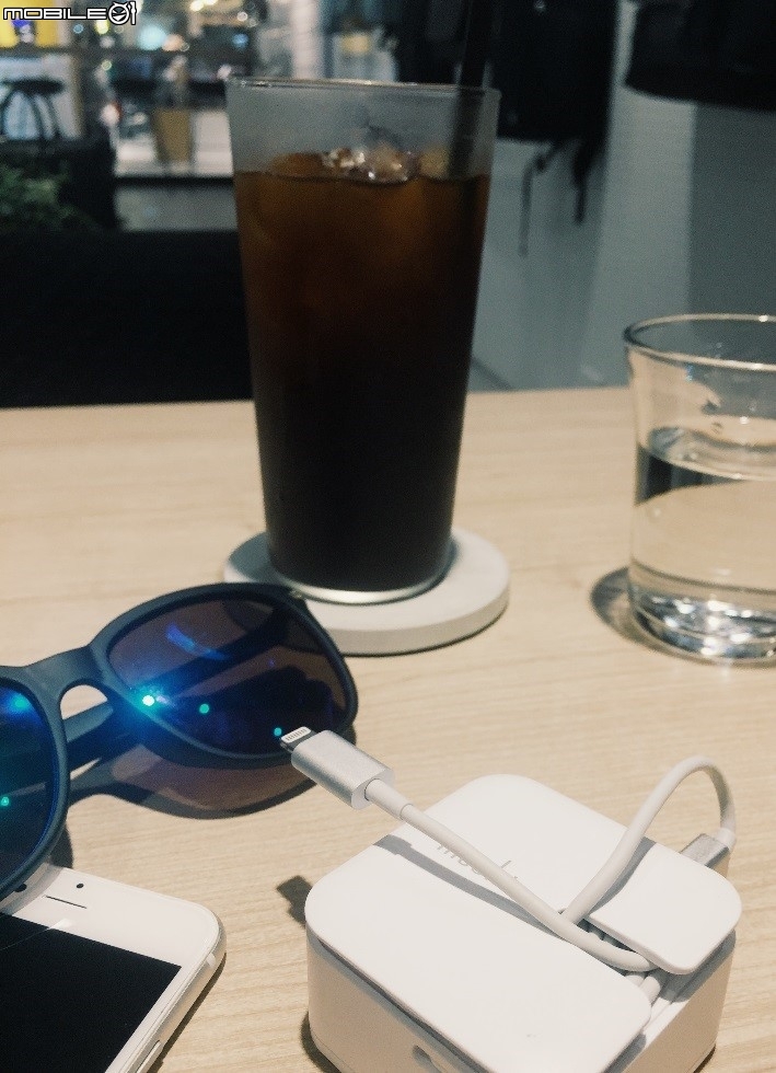 西門鬧區-寧靜的充電咖啡店