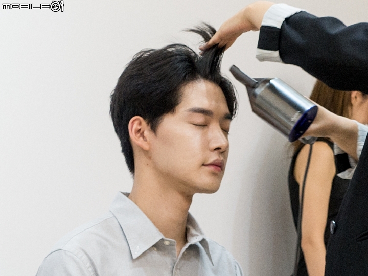 Dyson Supersonic 五分鐘OK!韓國男星正夯兩款瀏海造型