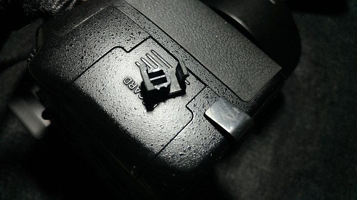 自己的蒙皮自己換!【NIKON D3100】