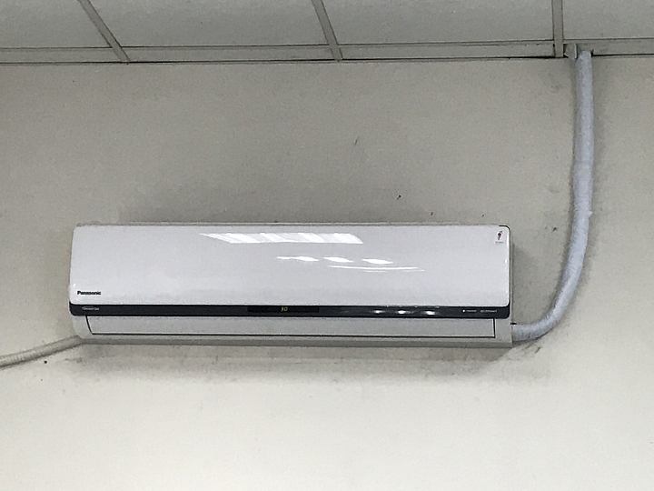 公司辦公室更換Panasonic變頻分離式冷暖CS-LX71YA2/CU-LX71YHA2