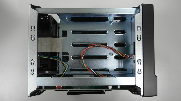 家庭影音的絕佳選擇!ASUSTOR AS6404T NAS 搭配 ADM 3.0,全新介面強勢登場!(基本應用篇)