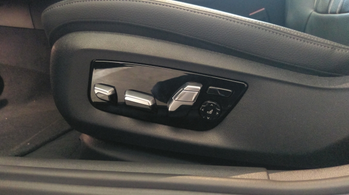 分享BMW G30