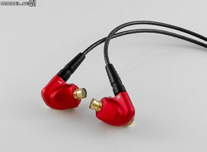 【北極熊開箱】紅色、有角、三倍速?- Acoustune HS1551 CU