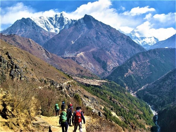 【世界之巔】聖母峰基地營+Island Peak 海拔6189m 冰攀訓練