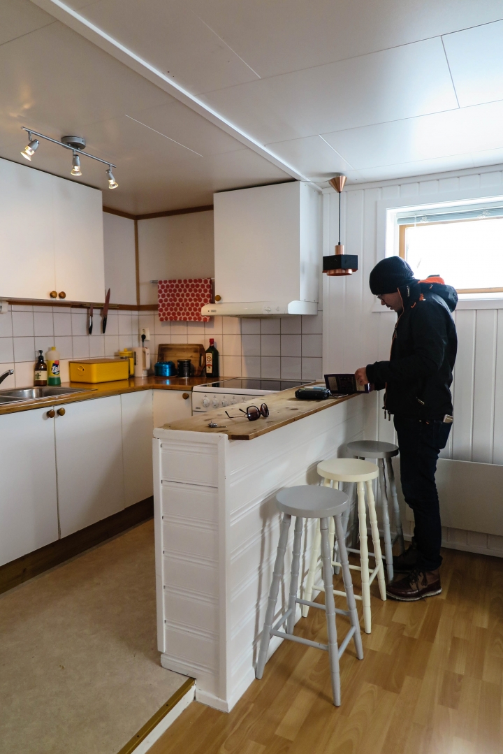 挪威北極圈。特羅姆瑟Tromsø住宿。Cozy apartment by the lake