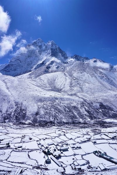 【世界之巔】聖母峰基地營+Island Peak 海拔6189m 冰攀訓練
