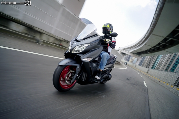 進口黃牌羊之爭 SUZUKI Burgman 400 ABS