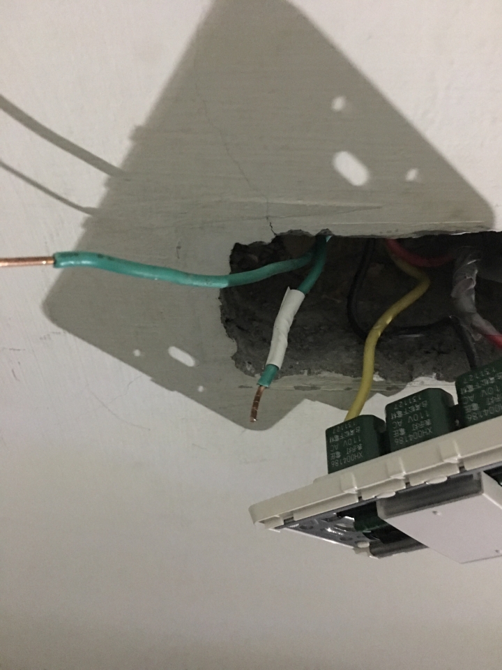 感應燈搭配掃地機的好夥伴-- WISCON 威力控 WiFi 智慧開關