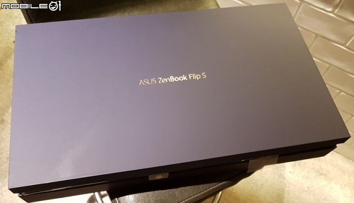 工作用機ASUS ZenBook Flip S UX370UA開箱