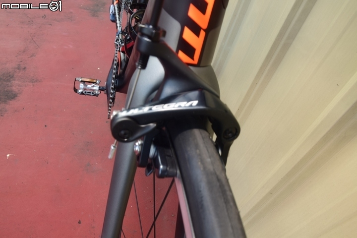 雙開箱 Part 2: 2018 TCR ADVANCED 1-KOM