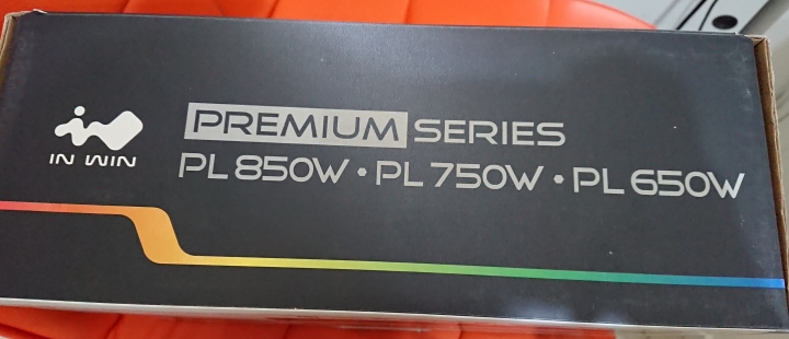 【開箱】迎廣PL850W RGB 金牌 電競電供