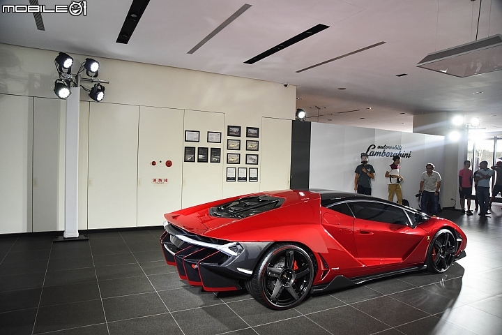 【採訪】1/20超限量之姿抵台 Lamborghini Centenario億元牛王現身