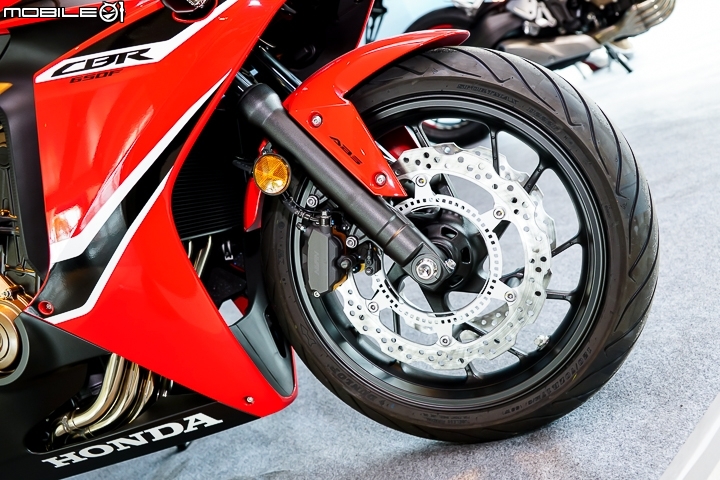 面面俱到 2017 HONDA Motorcycle CB650F & CBR650F 賽道試駕