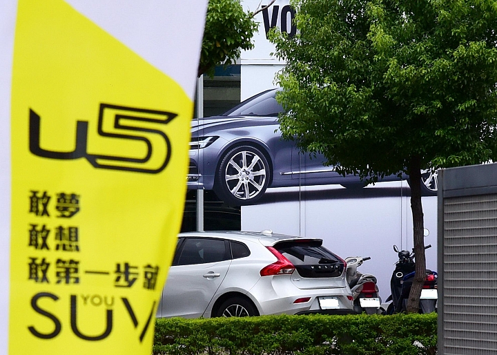Luxgen U5蓄勢待發,即將顛覆您的想像!