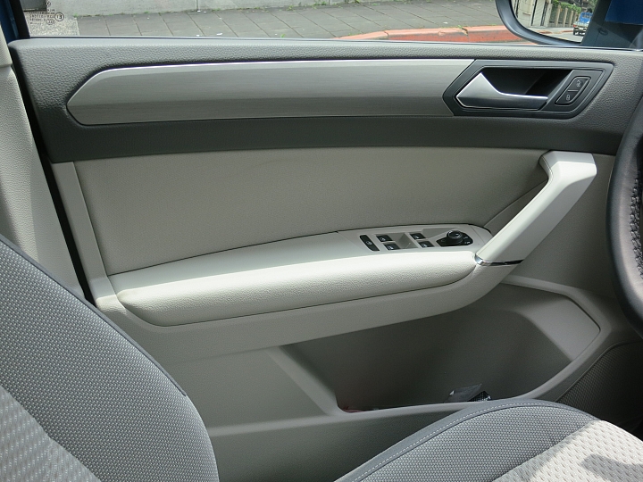 2016 Touran TDI 遲緩開箱