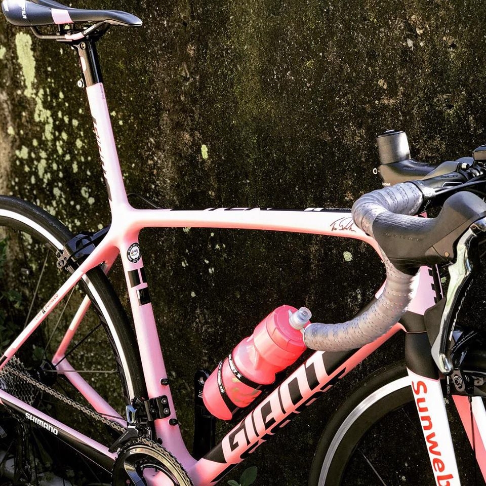 【微開箱】義式粉紅浪漫 GIANT TCR ADVANCED SL MAGLIA ROSA (圖多慎入)