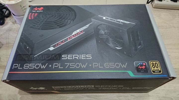 【開箱】迎廣PL850W RGB 金牌 電競電供