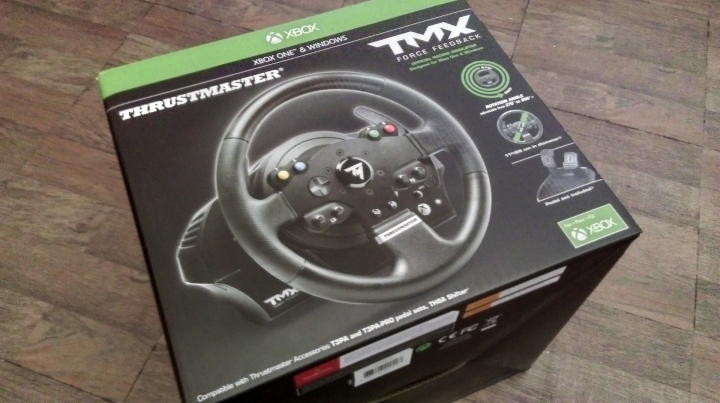 入門級 THRUSTMASTER TMX 力回饋方向盤 開箱