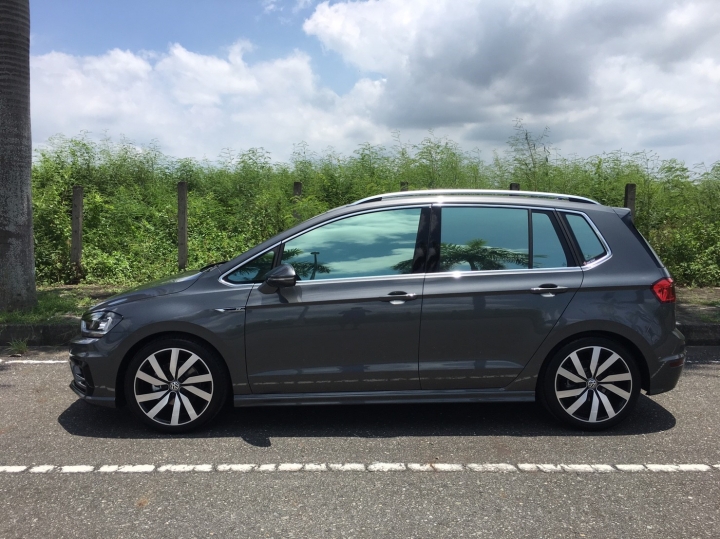 【簡易開箱】Sportsvan 280 TSI R-line
