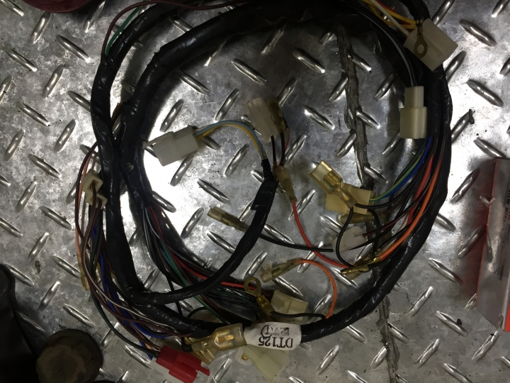 YAMAHA DT125 翻新全紀錄 (圖多文長) 8/27 更新啦!!!!