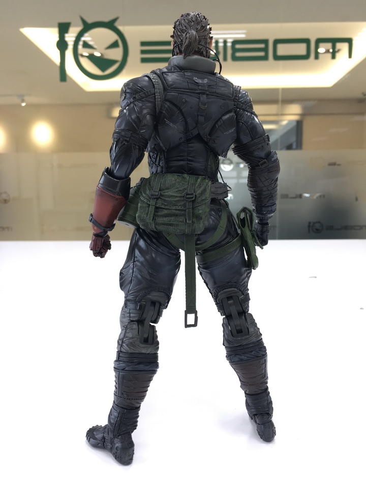 Play Arts改 Metal Gear Solid V: The Phantom Pain Venom Snake 潛行服版